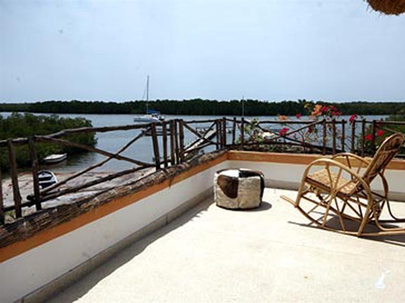 Отель Keur Saloum Toubakouta Экстерьер фото