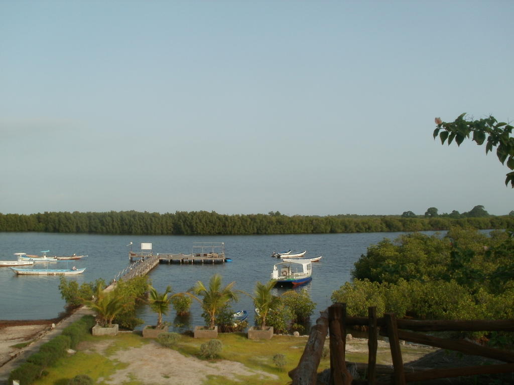 Отель Keur Saloum Toubakouta Экстерьер фото