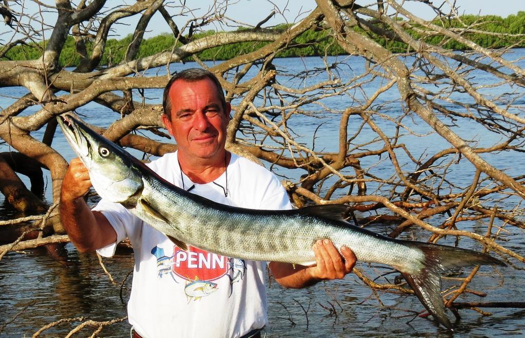 Отель Keur Saloum Toubakouta Экстерьер фото